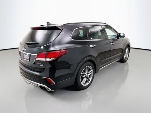 Used 2018 Hyundai Santa Fe Limited FWD image 7