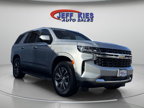 Used 2024 Chevrolet Tahoe LS w/ Driver Alert Package image 2