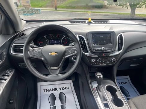 Used 2019 Chevrolet Equinox LT FWD image 16