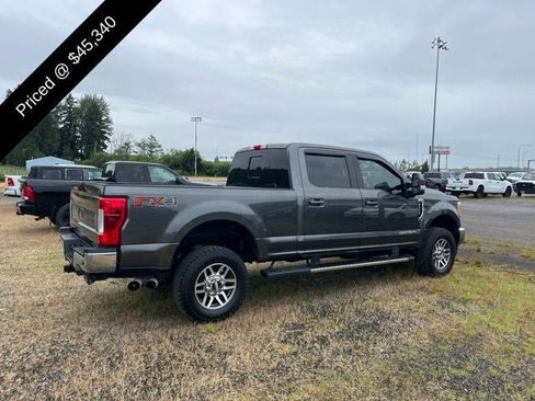Used 2017 Ford F250 Lariat w/ Lariat Value Package AWD/4WD image 4