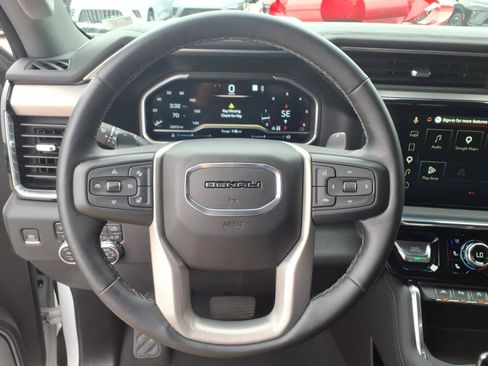 Used 2023 GMC Sierra 1500 Denali w/ Denali Reserve Package AWD/4WD image 16