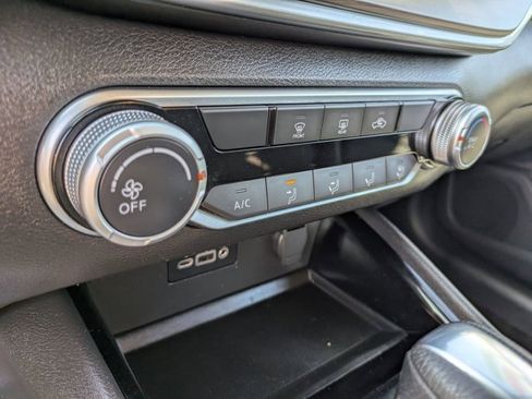 Used 2024 Nissan Altima 2.5 SV image 21