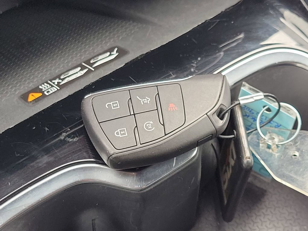 Certified 2024 Chevrolet Traverse LT AWD/4WD image 36