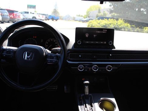 Used 2023 Honda Civic Sport image 19