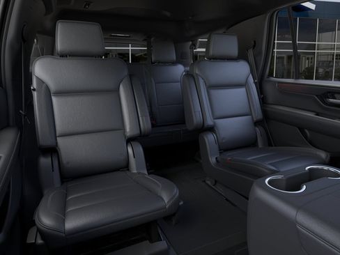 New 2026 GMC Yukon Denali w/ Advanced Technology Package AWD/4WD image 17
