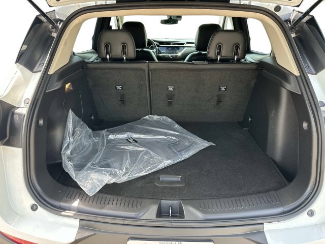 Used 2021 Buick Encore GX Preferred w/ Cold Weather Comfort Package FWD image 11