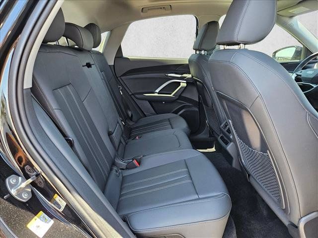 New 2026 Audi Q5 Premium AWD/4WD image 15