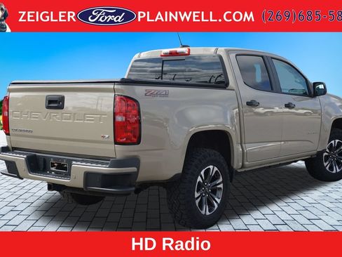 Used 2022 Chevrolet Colorado Z71 AWD/4WD image 5