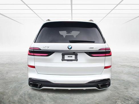 Used 2025 BMW X7 xDrive40i w/ Executive Package image 8