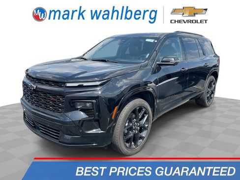Used 2024 Chevrolet Traverse RS FWD image 1