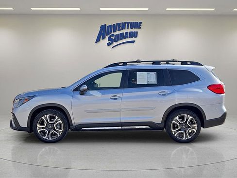 Used 2023 Subaru Ascent Limited image 4