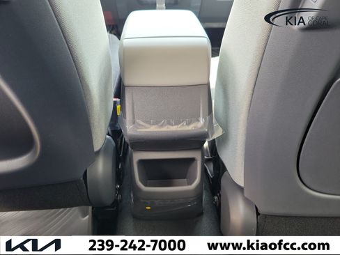 New 2027 Kia Seltos S FWD image 12