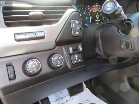 Used 2016 Chevrolet Tahoe LTZ AWD/4WD image 38