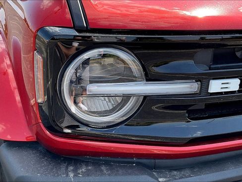 Certified 2022 Ford Bronco Outer Banks image 26