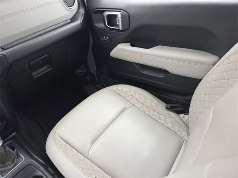 Used 2021 Jeep Wrangler Unlimited Sahara image 20