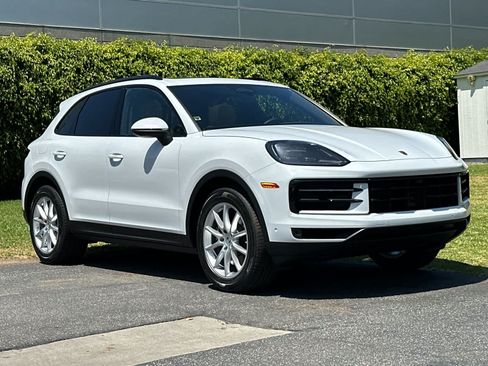 New 2026 Porsche Cayenne AWD/4WD image 10