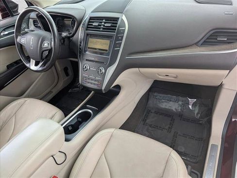 Used 2019 Lincoln MKC Reserve FWD image 19