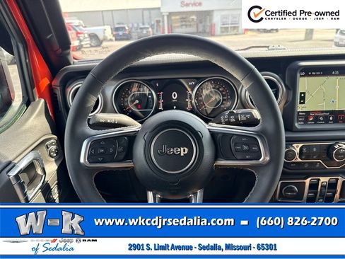 Used 2023 Jeep Wrangler Unlimited Rubicon w/ LED Lighting Group AWD/4WD image 45