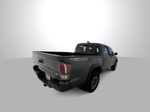 Used 2020 Toyota Tacoma TRD Off-Road w/ Technology Package AWD/4WD image 8