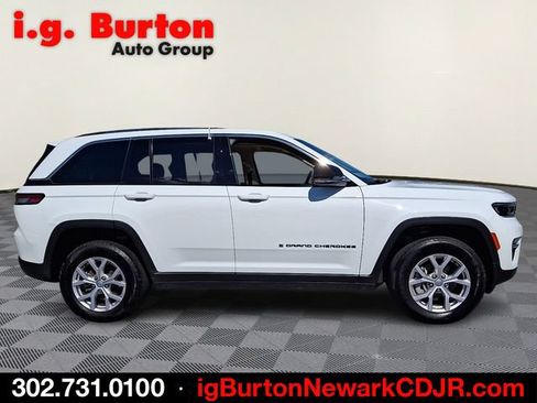Used 2022 Jeep Grand Cherokee Limited AWD/4WD image 7