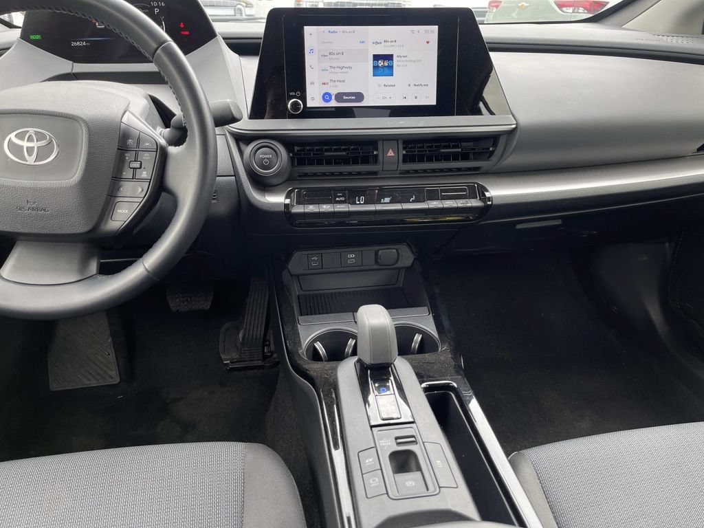 Used 2025 Toyota Prius LE FWD image 11