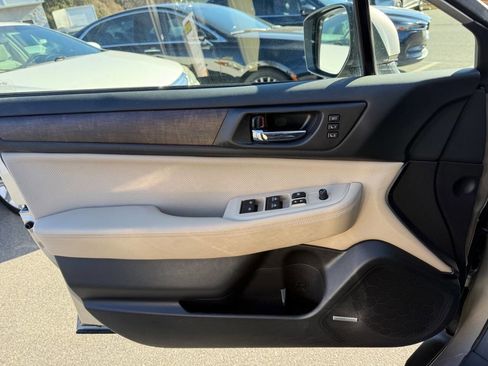 Used 2016 Subaru Outback 2.5i Limited image 23