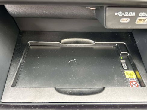 Used 2026 Subaru Outback Limited AWD/4WD image 31