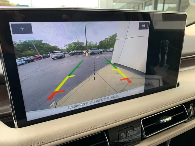 Certified 2023 Lincoln Nautilus Reserve AWD/4WD image 30