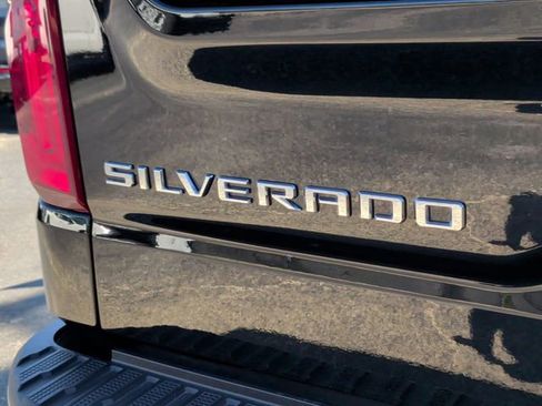 Used 2025 Chevrolet Silverado 1500 LTZ w/ LTZ Premium Package AWD/4WD image 31
