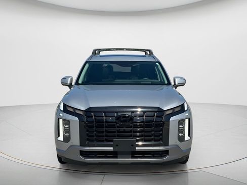 Used 2023 Hyundai Palisade Limited AWD/4WD image 2