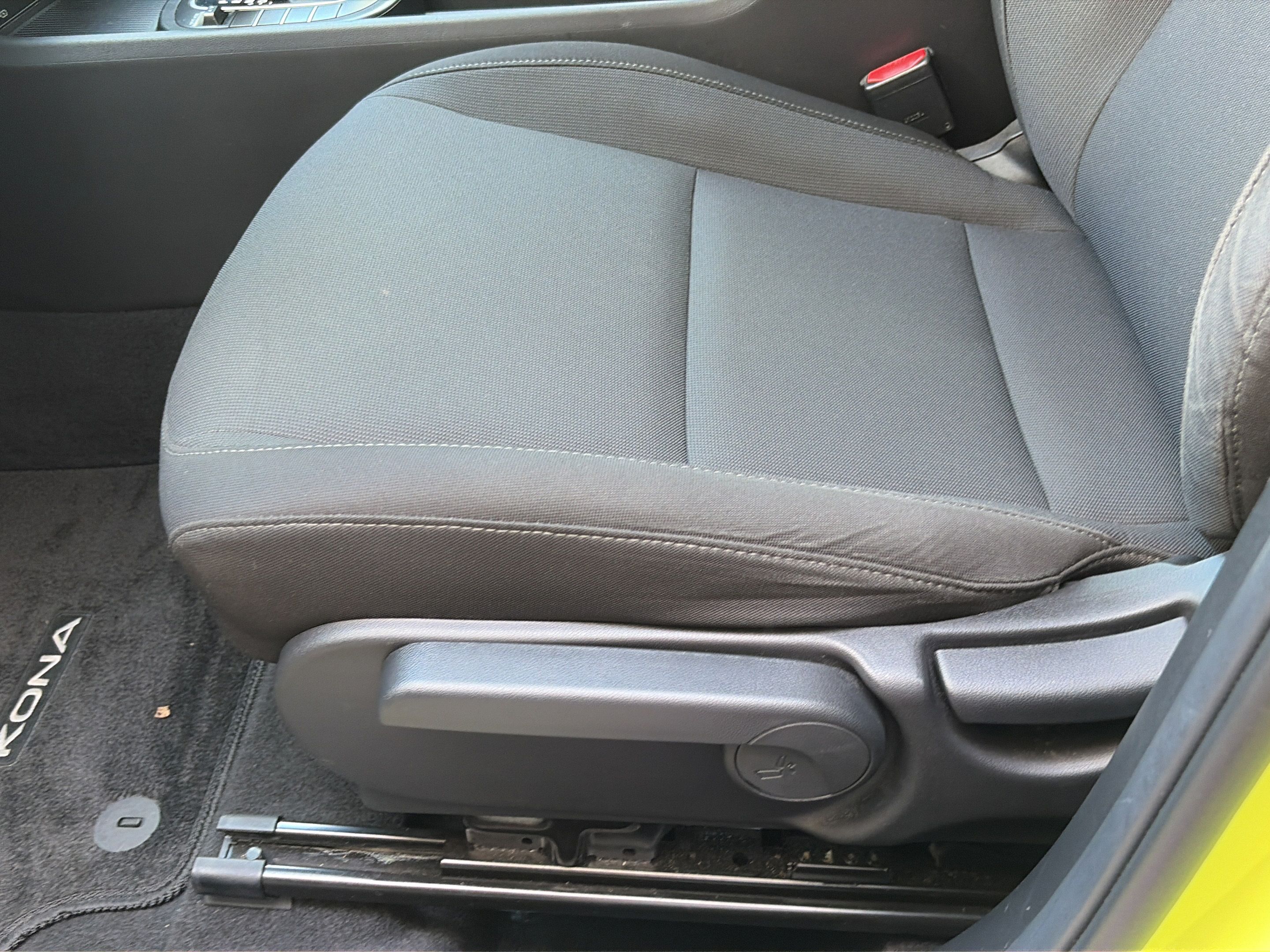 Certified 2024 Hyundai Kona SE FWD image 17