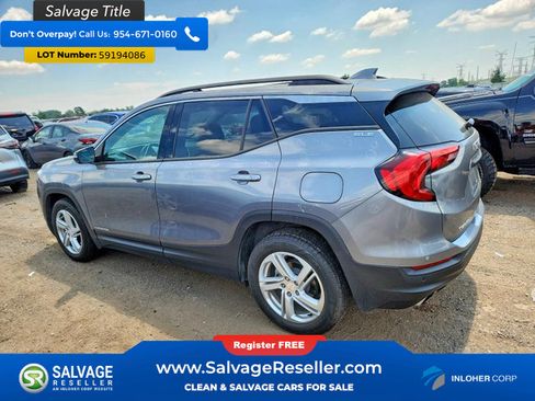 Used 2018 GMC Terrain SLE w/ Driver Convenience Package FWD image 3