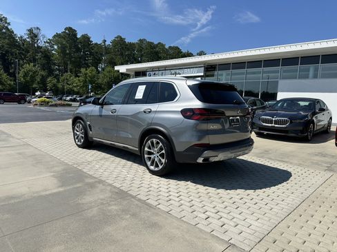 Used 2024 BMW X5 sDrive40i w/ Parking Assistance Package RWD image 3