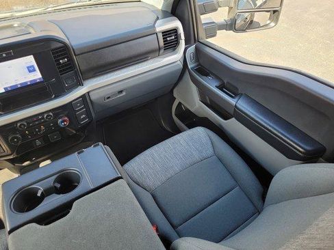 Used 2025 Ford F350 XLT AWD/4WD image 19