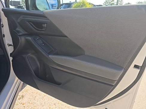 Used 2024 Subaru Crosstrek 2.0i Premium image 31