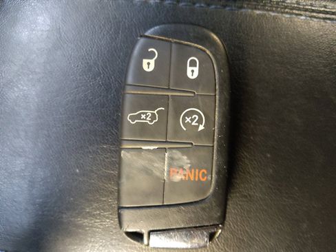 Used 2022 Jeep Compass Latitude w/ Convenience Group AWD/4WD image 32