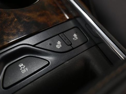 Used 2015 Chevrolet Impala LTZ image 14