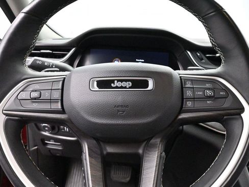 Used 2022 Jeep Grand Cherokee Limited AWD/4WD image 18