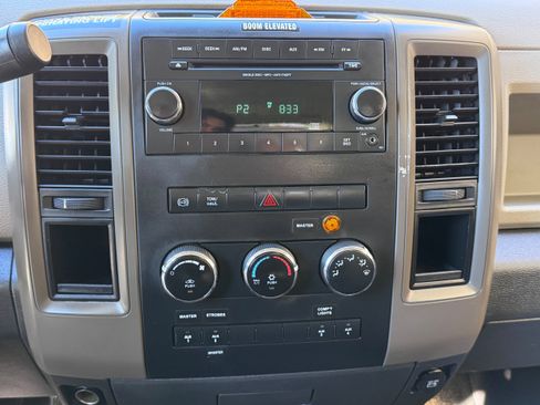 Used 2012 RAM 4500 2WD Regular Cab DRW w/ Cold Weather Group image 17