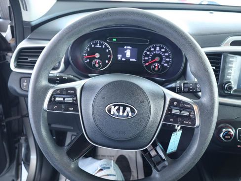 Used 2019 Kia Sorento FWD V6 image 20
