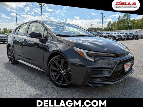 Used 2026 Toyota Corolla SE FWD image 1