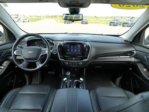 Used 2020 Chevrolet Traverse Premier AWD/4WD image 28