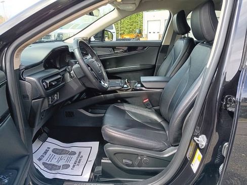 Used 2022 Lincoln Nautilus AWD image 17
