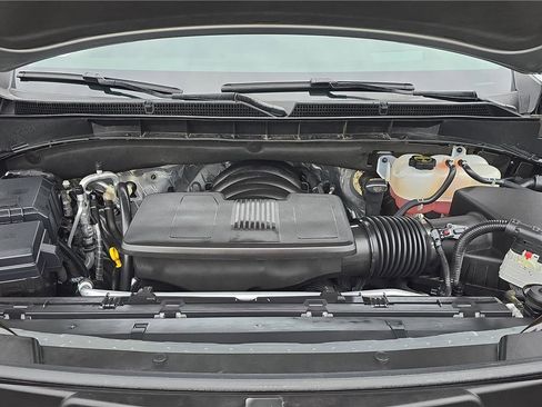 Used 2025 GMC Yukon XL Denali AWD/4WD image 28