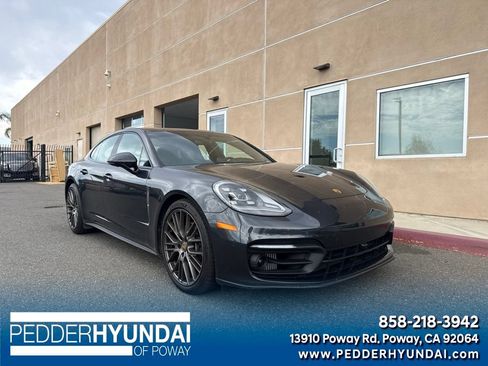 Used 2023 Porsche Panamera RWD image 1