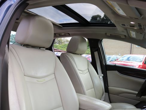 Used 2016 Cadillac XTS Luxury w/ Driver Awareness Package image 35