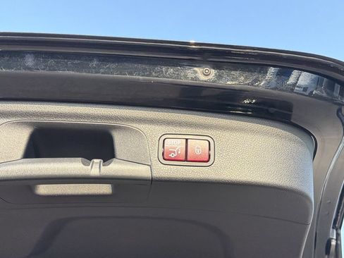 Used 2021 Mercedes-Benz GLE 350 4MATIC image 15