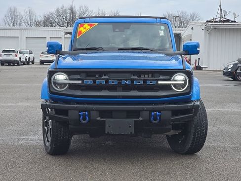 Used 2022 Ford Bronco Outer Banks AWD/4WD image 2