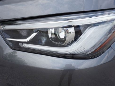 Used 2019 INFINITI QX80 Luxe image 15