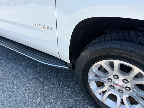 Certified 2018 GMC Yukon SLT AWD/4WD image 42